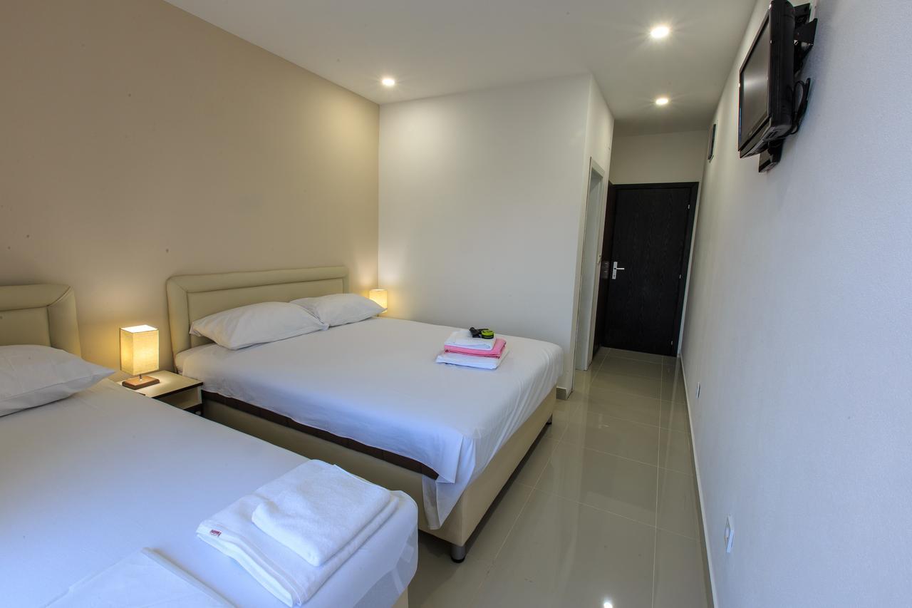 Scandinavian Hotel - Ulcinj Ulqin Exterior photo