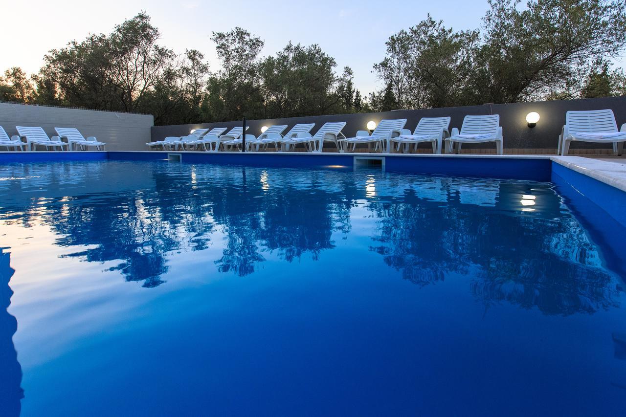 Scandinavian Hotel - Ulcinj Ulqin Exterior photo