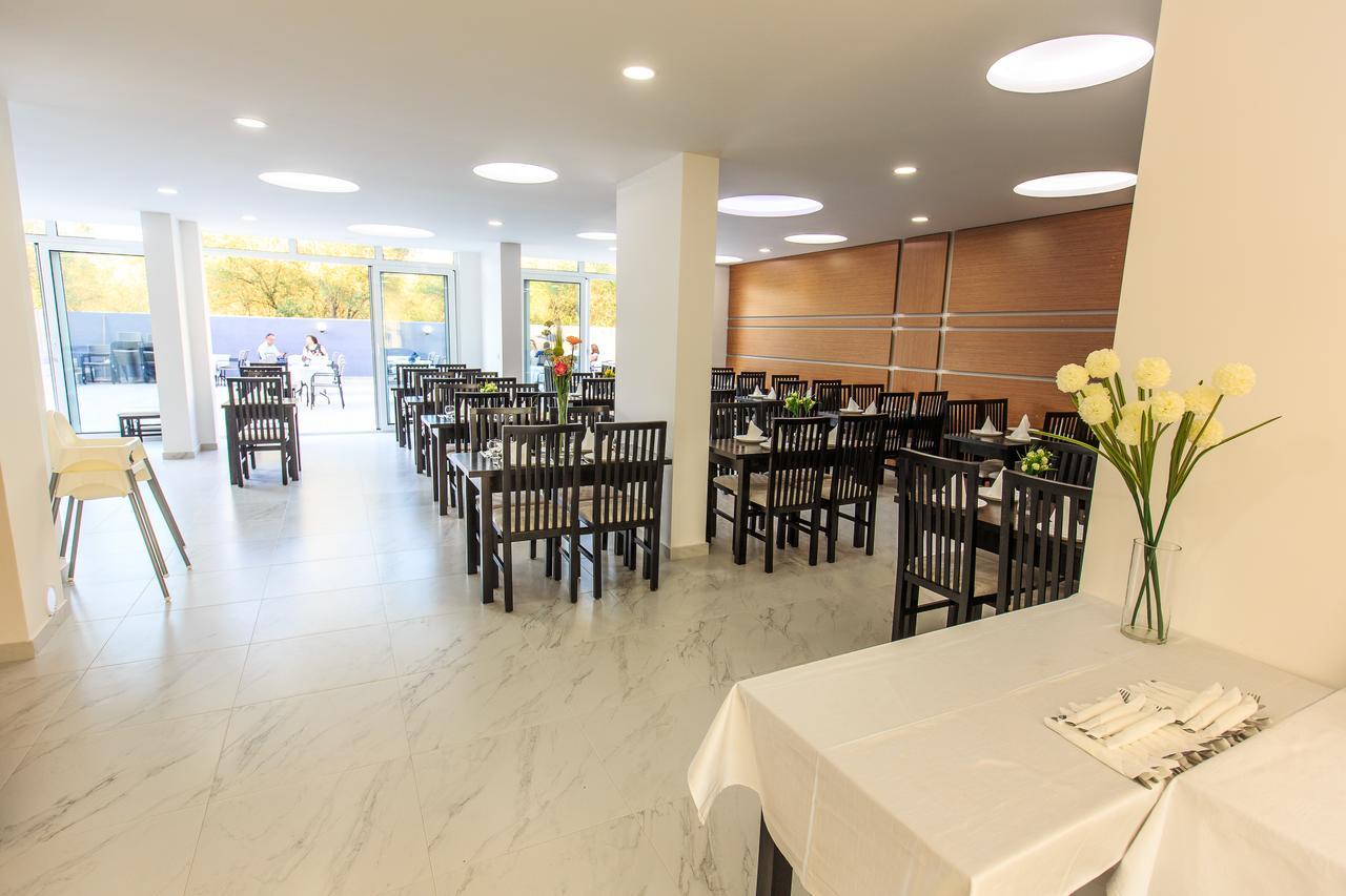 Scandinavian Hotel - Ulcinj Ulqin Exterior photo